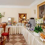 Marini Park Hotell 3*