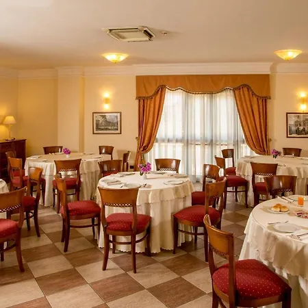 Szálloda Marini Park Castel di Leva