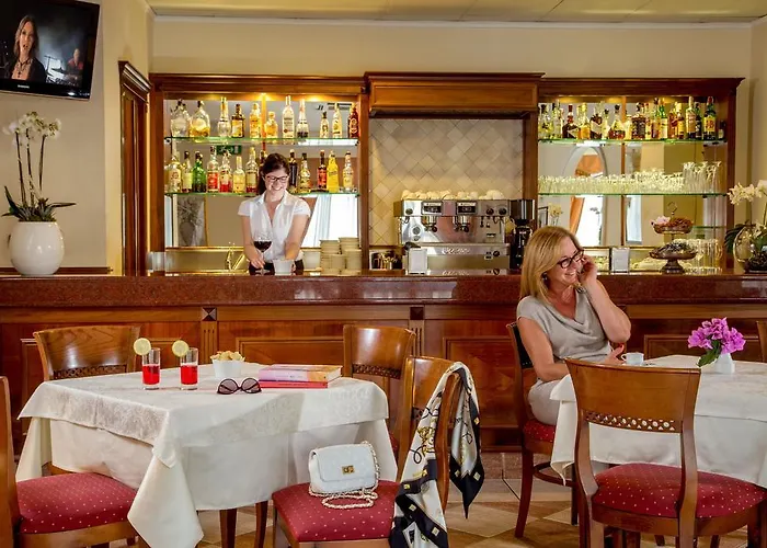 Otel Marini Park Castel di Leva