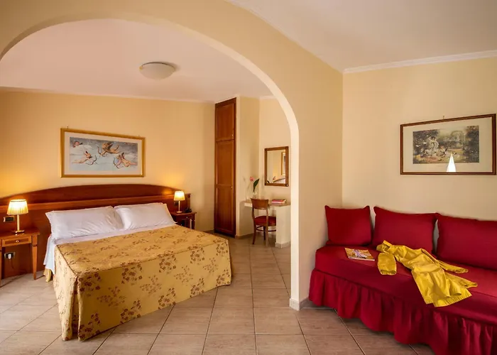 Marini Park Otel Castel di Leva