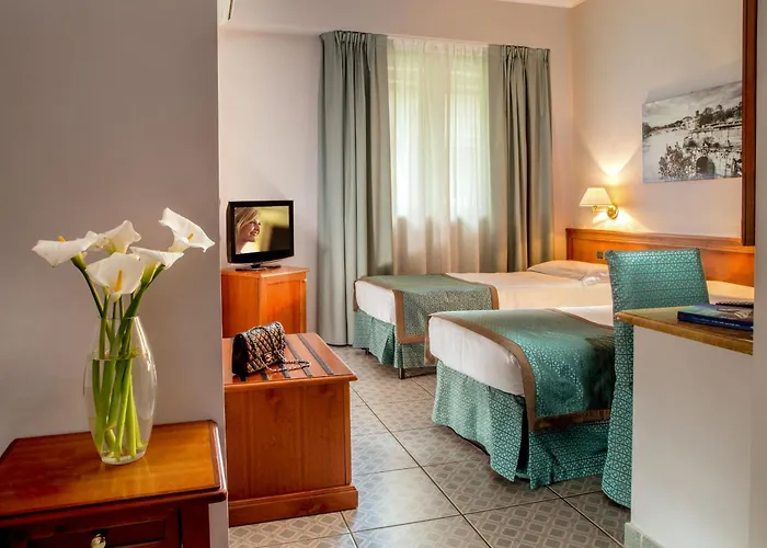 Marini Park 3* Castel di Leva