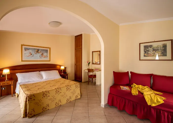 Marini Park Otel Castel di Leva